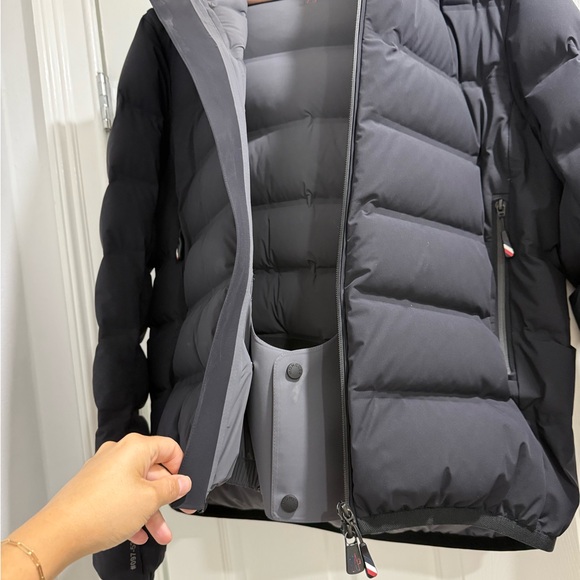 Authentic Men Moncler Jacket - Picture 10 of 12